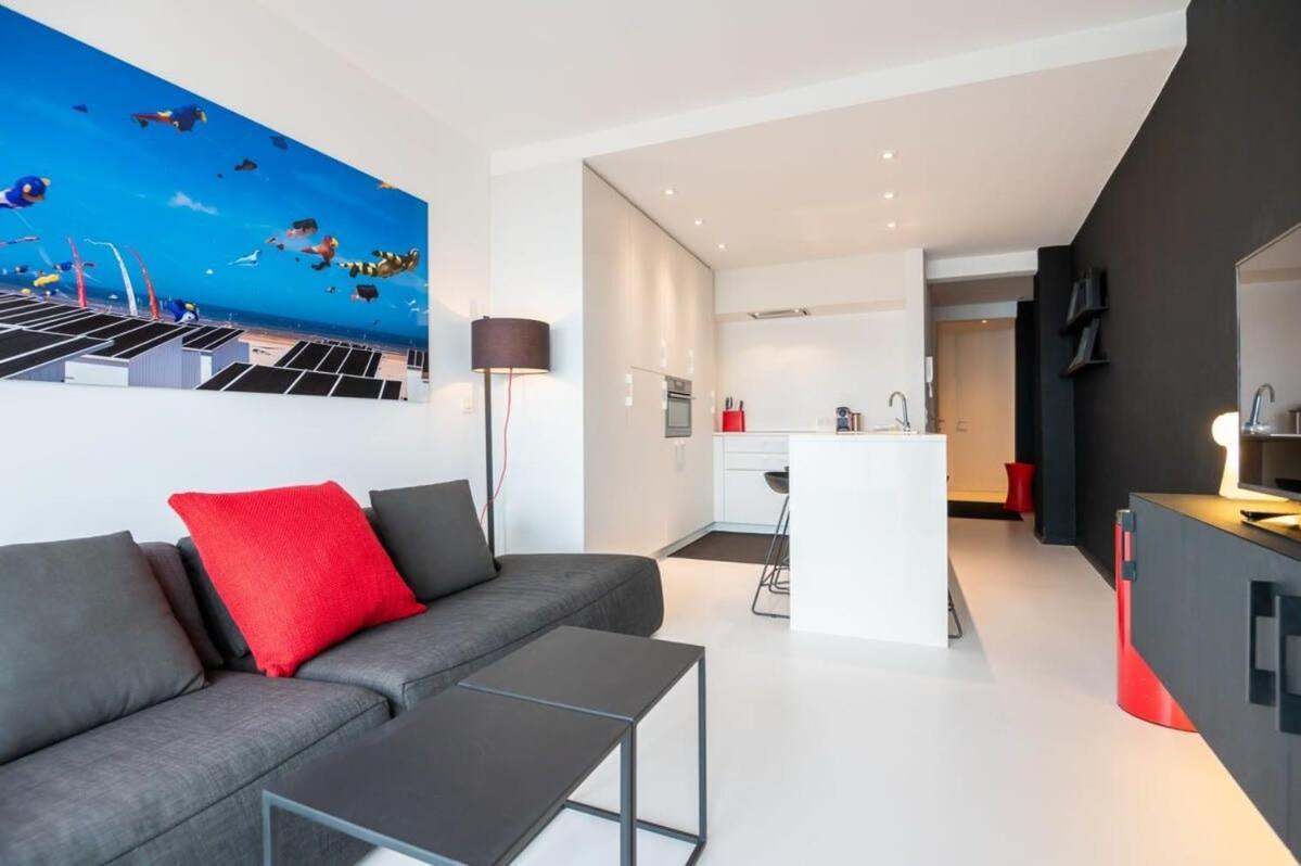 Eliza - Luxurious Apartment With Stunning Sea Views Остенде Екстер'єр фото